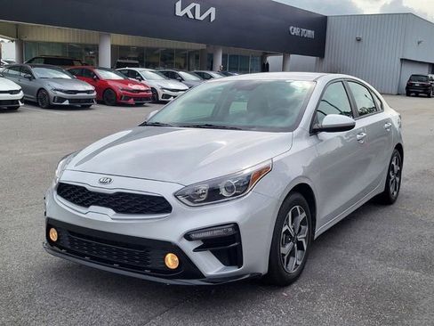 Used 2021 Kia Forte LXS image 6