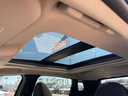 New 2025 Nissan Kicks SV w/ SV Premium Package image 15