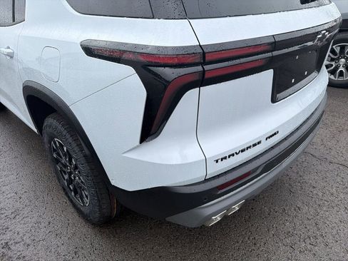 New 2026 Chevrolet Traverse Z71 w/ Enhanced Driving Package image 8