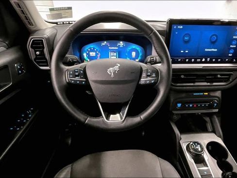 Used 2025 Ford Bronco Sport Badlands image 6