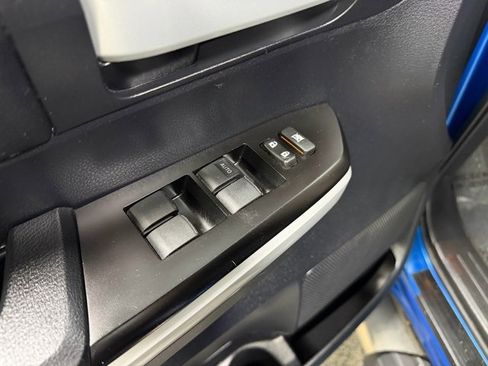 Used 2018 Toyota Tundra SR5 w/ TRD Off Road Package image 18