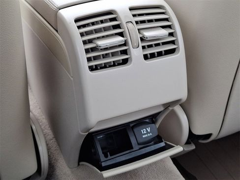 Used 2016 Mercedes-Benz E 400 4MATIC Coupe image 11