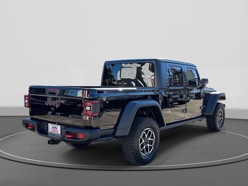 Used 2024 Jeep Gladiator Rubicon w/ Convenience Group image 5