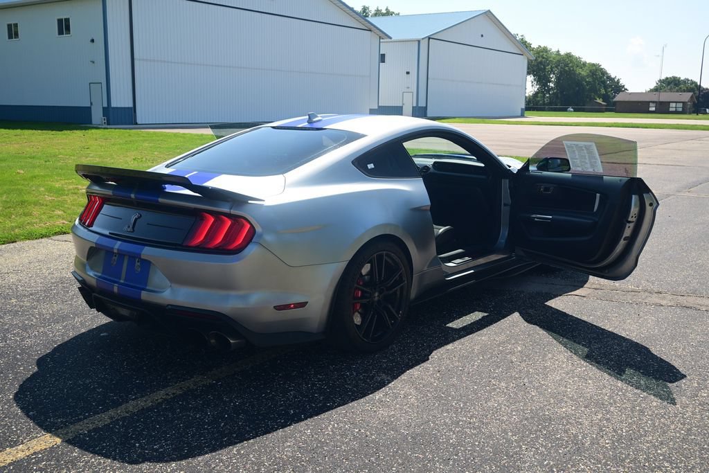 Used 2022 Ford Mustang Shelby GT500 w/ Technology Package RWD image 15