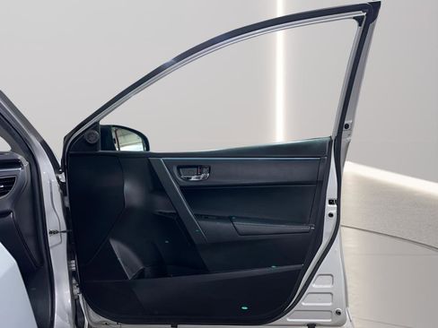 Used 2016 Toyota Corolla S image 12