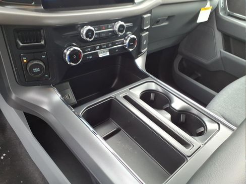 New 2026 Ford F150 XLT w/ XLT Chrome Appearance Package image 9