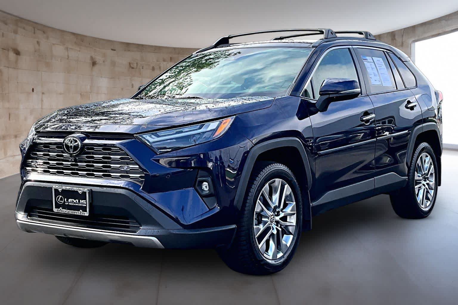 Used 2023 Toyota RAV4 Limited AWD/4WD image 3