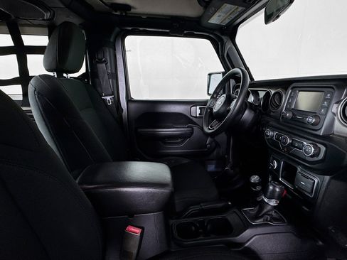Used 2020 Jeep Wrangler Sport AWD/4WD image 23