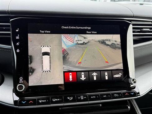 New 2026 Jeep Grand Wagoneer Limited image 9