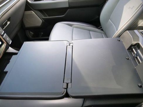 Used 2024 Ford F150 Lightning Lariat image 8