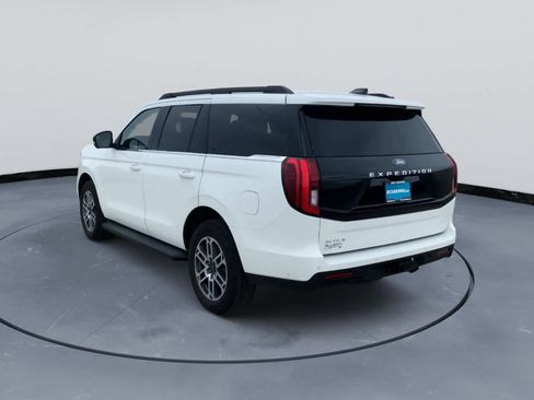 Used 2025 Ford Expedition Active AWD/4WD image 13