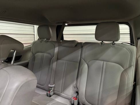 Used 2022 Jeep Wagoneer Series II AWD/4WD image 27