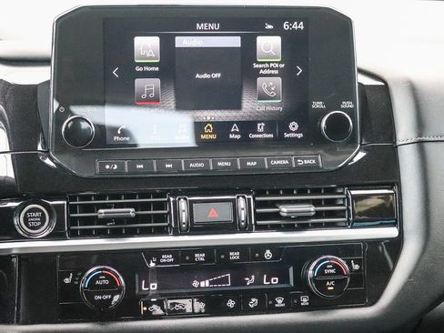 Used 2023 Nissan Pathfinder SL FWD image 13