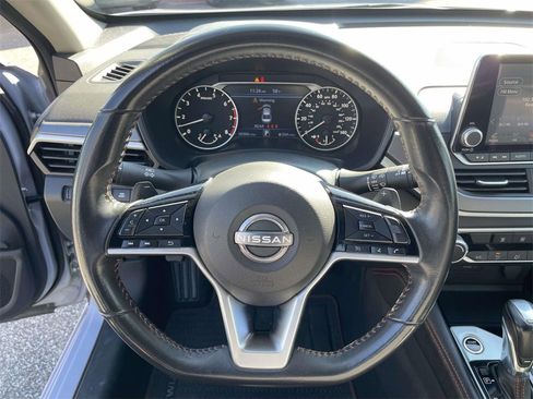 Used 2024 Nissan Altima 2.5 SR image 18