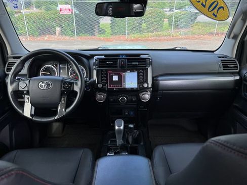 Used 2023 Toyota 4Runner TRD Off-Road Premium w/ Moonroof Package AWD/4WD image 11