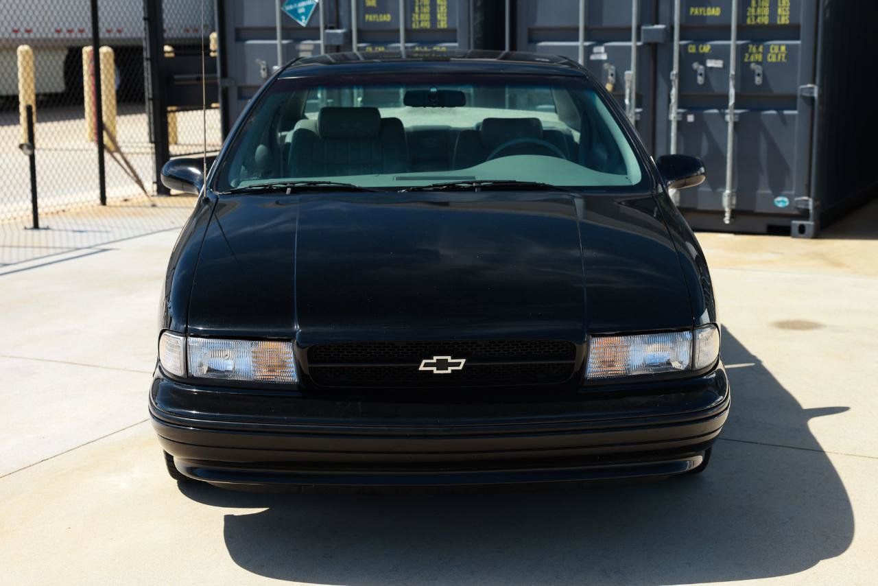 Used 1996 Chevrolet Caprice SS RWD image 19