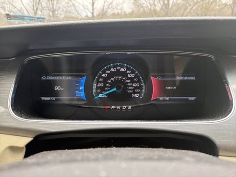 Used 2018 Ford Taurus SEL w/ Equipment Group 201A image 14