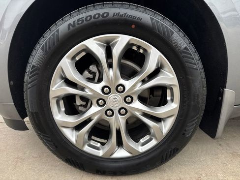 Certified 2020 Buick Enclave Avenir w/ Avenir Technology Package image 11