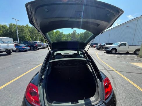 Used 2016 Volkswagen Beetle 1.8T FWD image 12