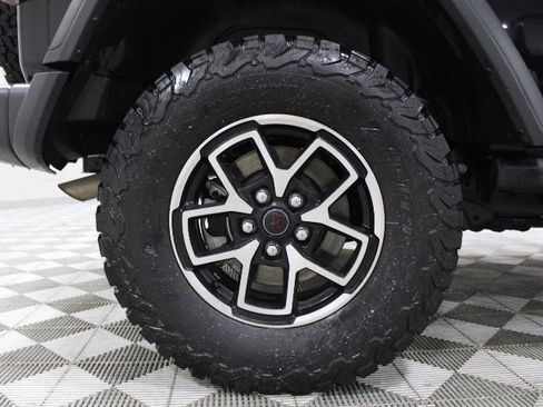 Used 2025 Jeep Wrangler Unlimited Rubicon image 47