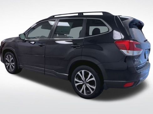 Used 2020 Subaru Forester Limited image 6