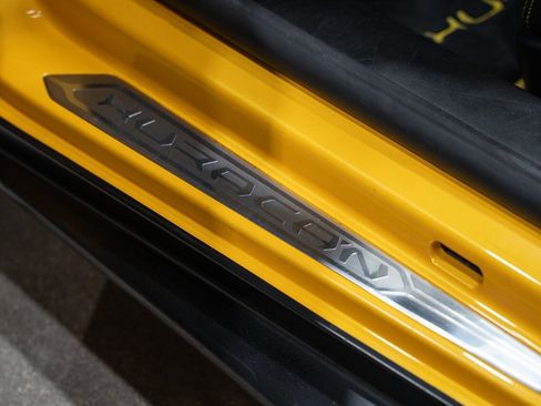 Used 2016 Lamborghini Huracan LP 610-4 image 26