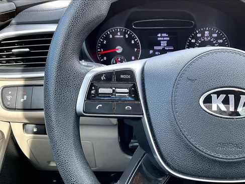 Used 2019 Kia Sorento LX image 23
