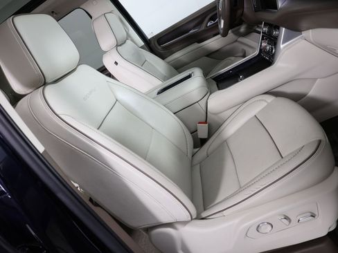 Used 2023 GMC Yukon XL Denali w/ LPO, Floor Liner Package AWD/4WD image 42