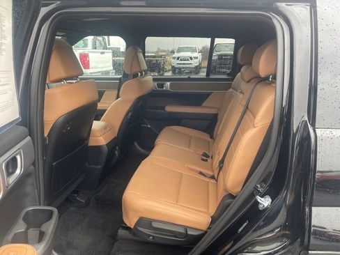 Used 2026 Hyundai Santa Fe Limited w/ Tow & Go Package image 8