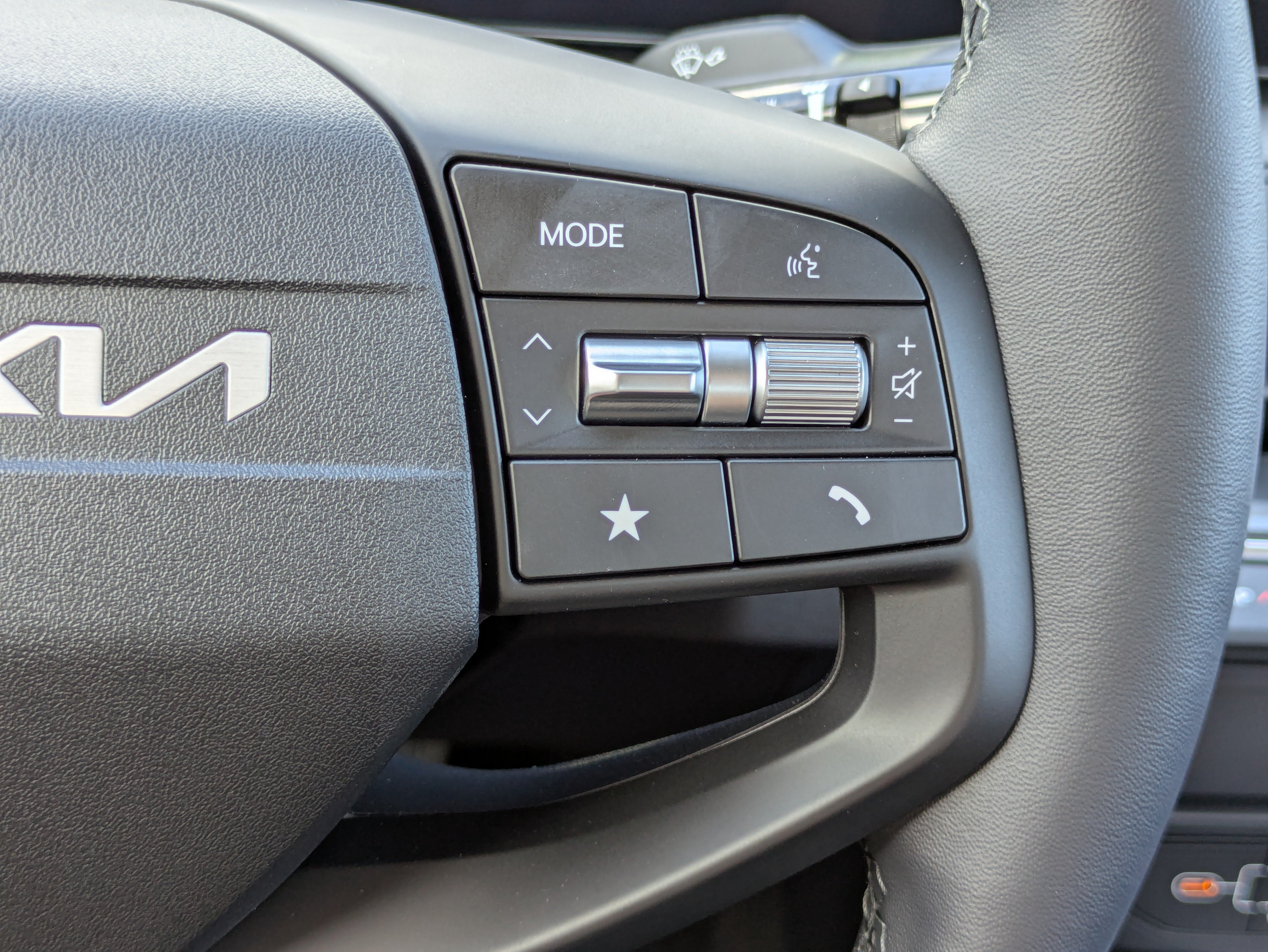 New 2026 Kia K4 EX FWD image 22
