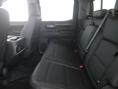 Used 2024 GMC Sierra 1500 SLT w/ SLT Premium Plus Package AWD/4WD image 28