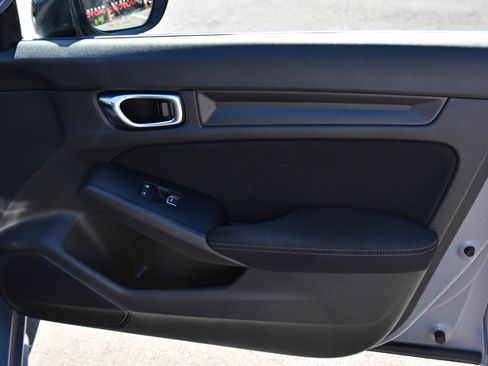 Used 2025 Honda Civic Sport image 39