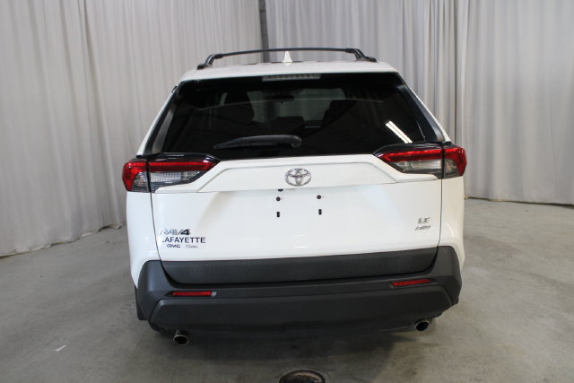 Used 2019 Toyota RAV4 LE w/ Carpet Mat Package AWD/4WD image 28