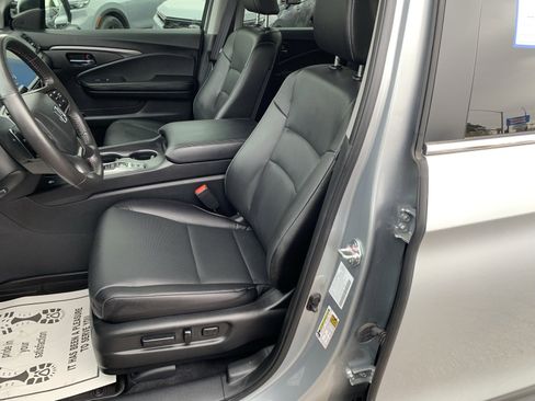 Certified 2025 Honda Ridgeline RTL image 32