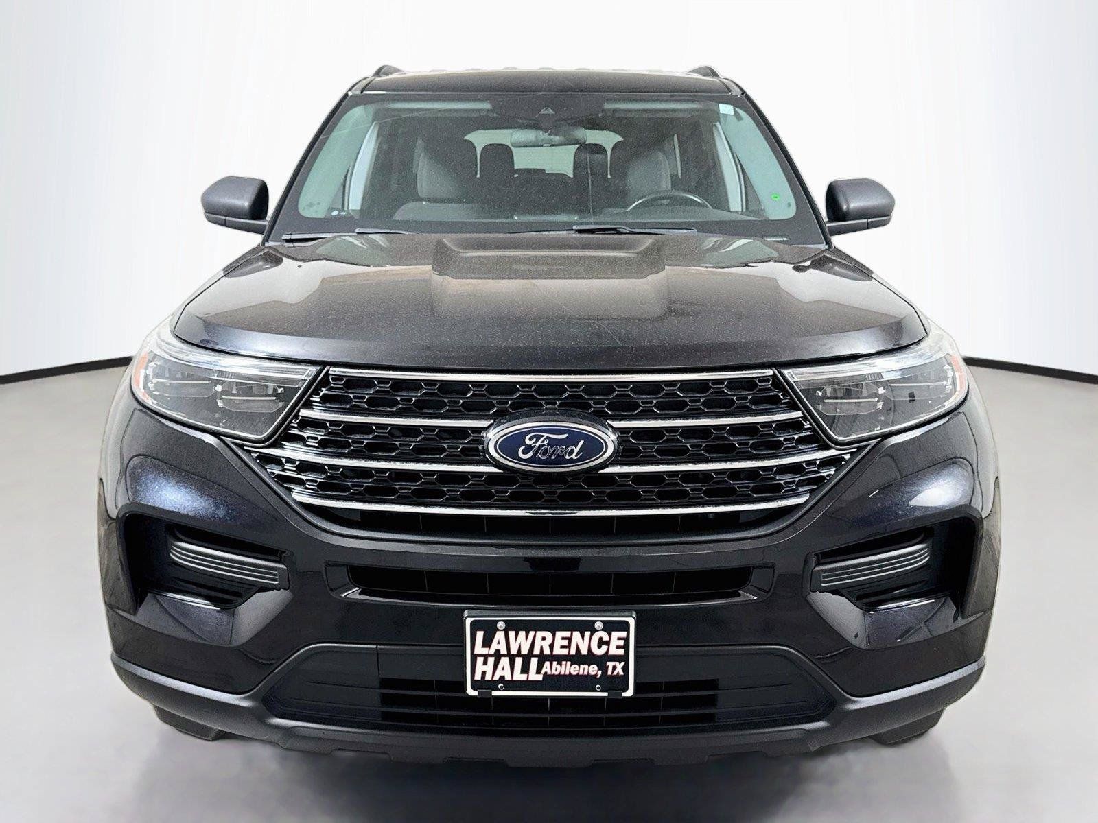 Used 2021 Ford Explorer XLT w/ Class III Trailer Tow Package RWD image 2