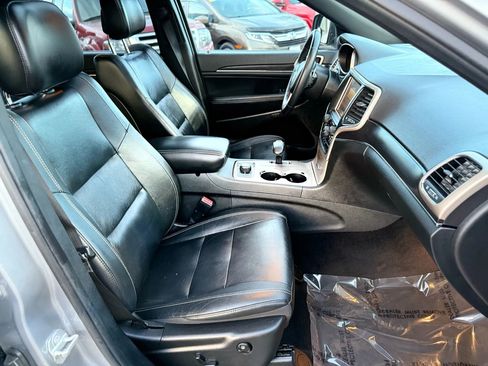 Used 2014 Jeep Grand Cherokee Limited image 22