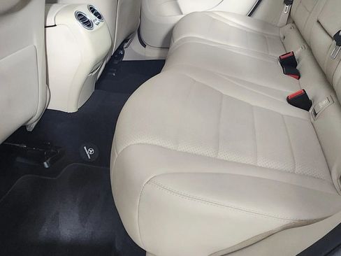 Used 2019 Mercedes-Benz GLC 350e GLC 350e 4MATIC Sport Utility image 15