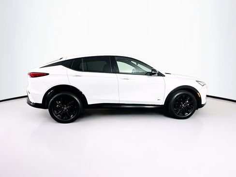 Used 2025 Buick Envista Sport Touring image 10