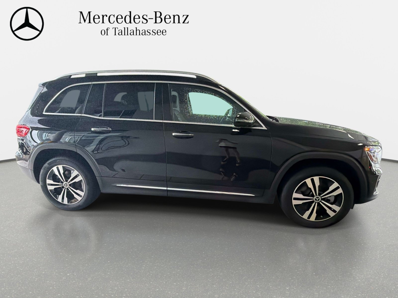 Used 2026 Mercedes-Benz GLB 250 image 4