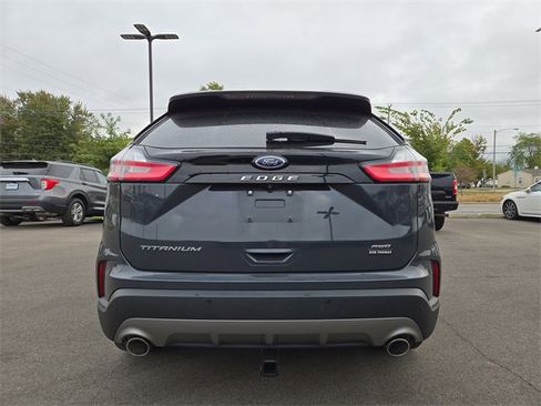 Used 2021 Ford Edge Titanium image 7
