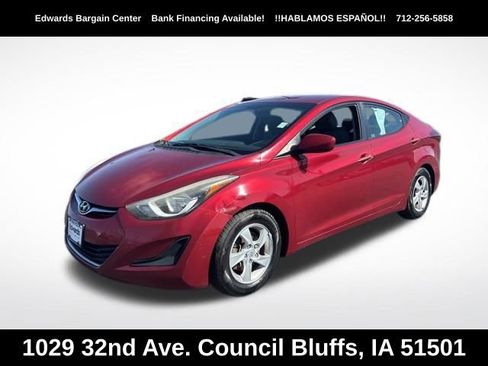 Used 2014 Hyundai Elantra SE FWD image 3