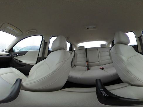 Used 2024 Chevrolet Malibu LT image 42