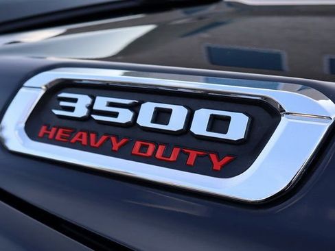 Used 2022 RAM 3500 Tradesman image 19