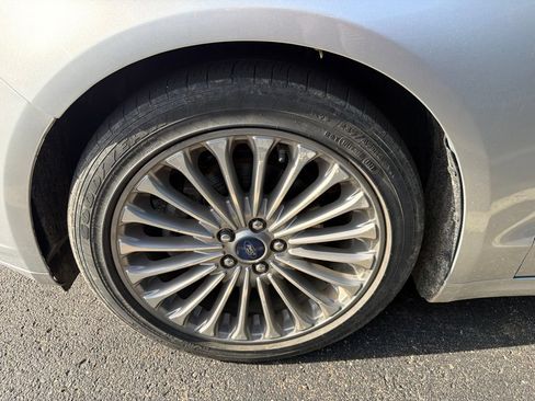 Used 2014 Ford Fusion Titanium AWD/4WD image 10