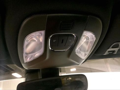 Used 2024 Jeep Compass Latitude AWD/4WD image 35