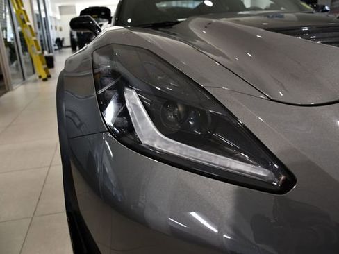 Used 2015 Chevrolet Corvette Z06 w/ Z07 Performance Package image 9