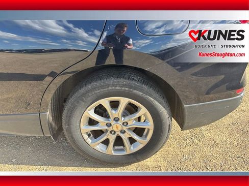 Used 2020 Chevrolet Equinox LT FWD image 14