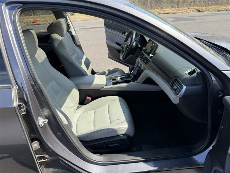 Used 2018 Honda Accord EX-L image 12