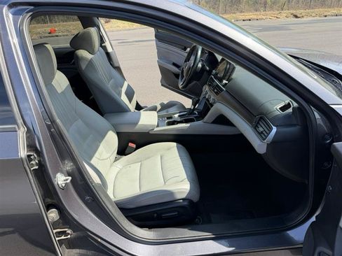 Used 2018 Honda Accord EX-L image 12