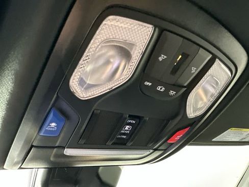 New 2026 RAM 1500 4x4 Crew Cab image 31